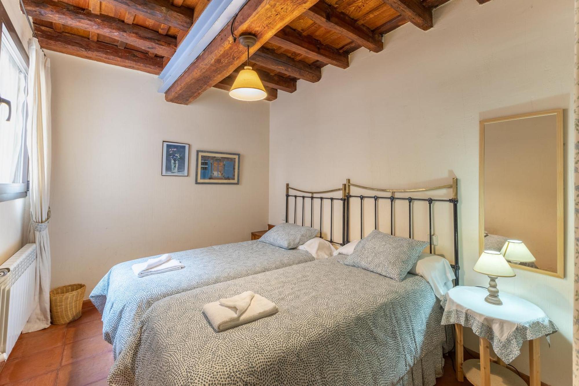 Вилла La Casona Y Casitas De Tabladillo Santa Maria la Real de Nieva Экстерьер фото