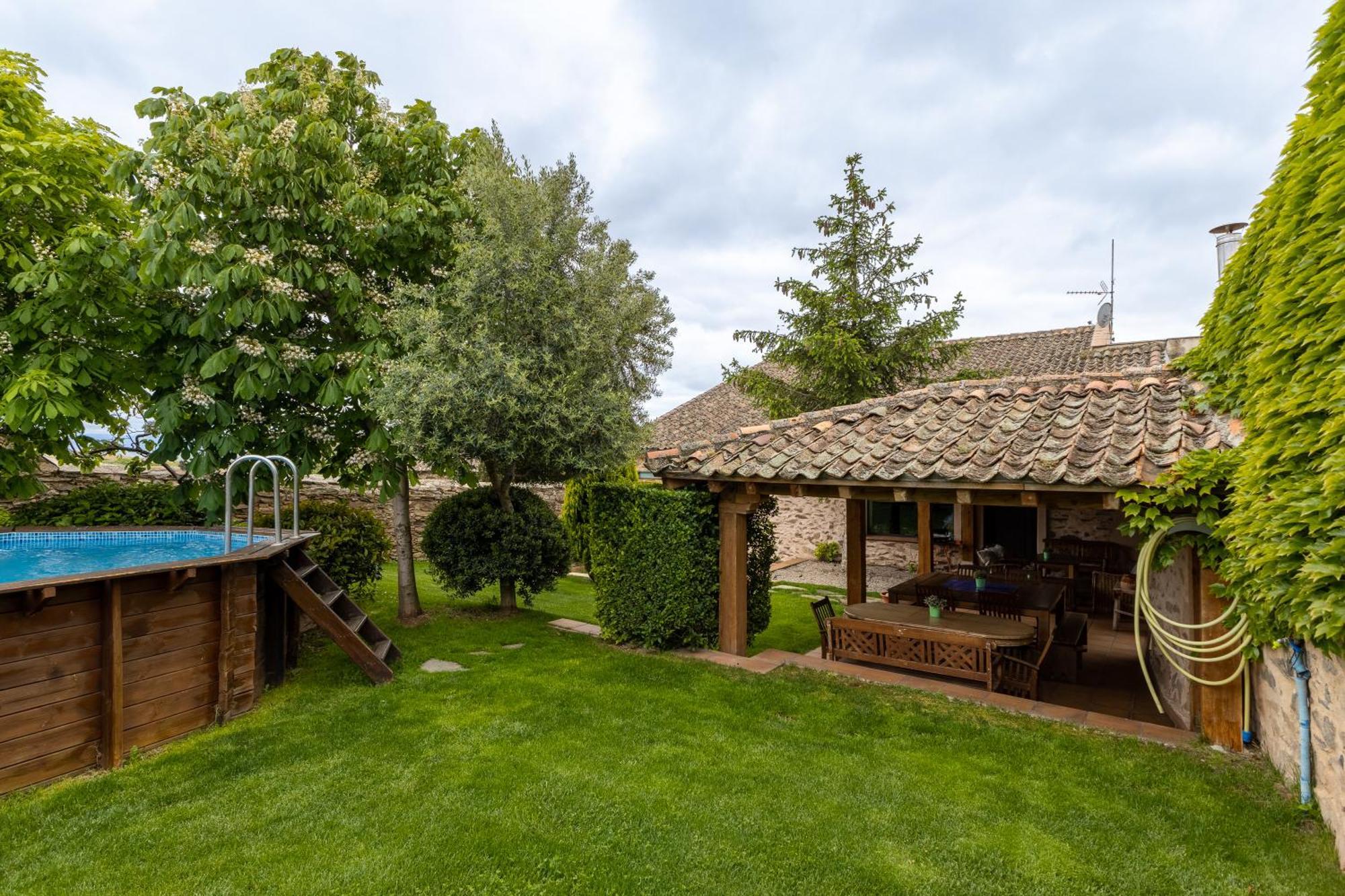 Вилла La Casona Y Casitas De Tabladillo Santa Maria la Real de Nieva Экстерьер фото