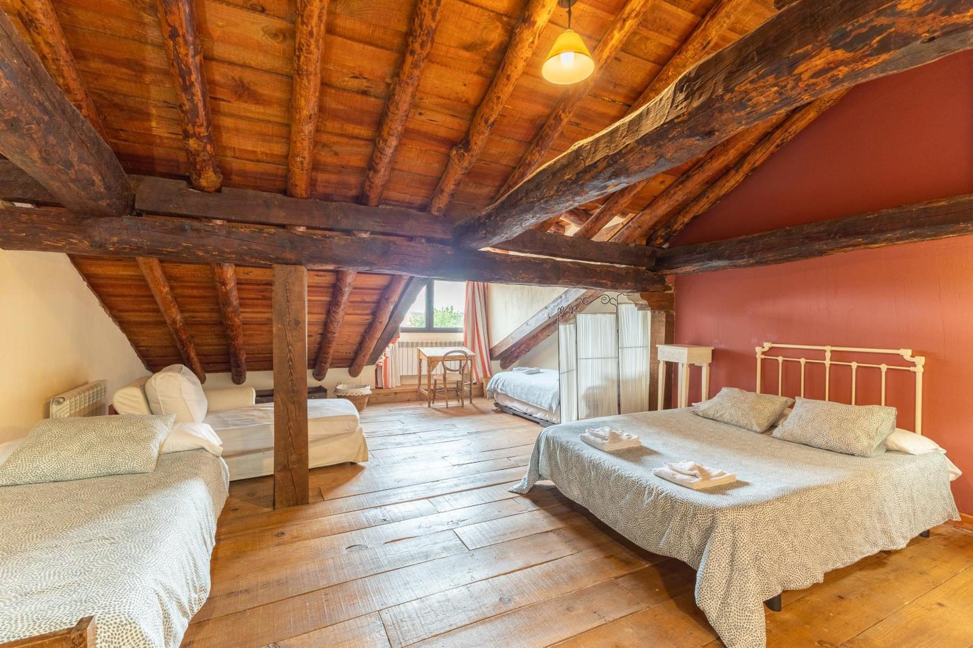 Вилла La Casona Y Casitas De Tabladillo Santa Maria la Real de Nieva Экстерьер фото